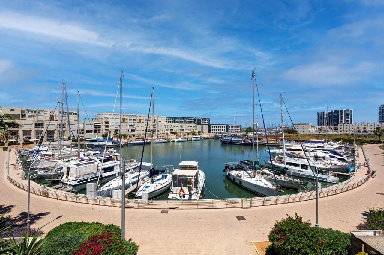 Lagoon View 3Bd Huge Family Apartment Herzelia Esterno foto